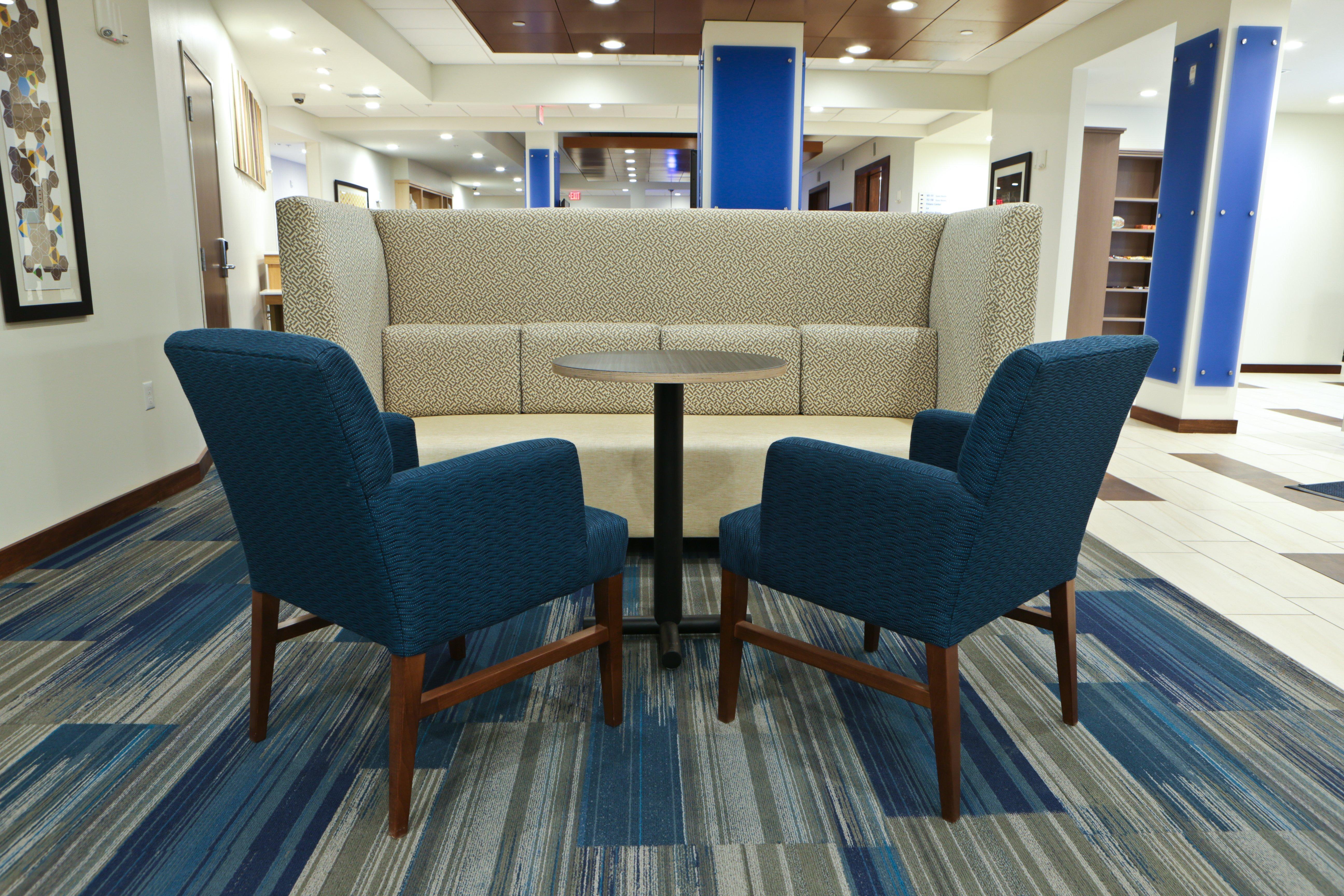 Holiday Inn Express & Suites Monroe By Ihg Exterior foto